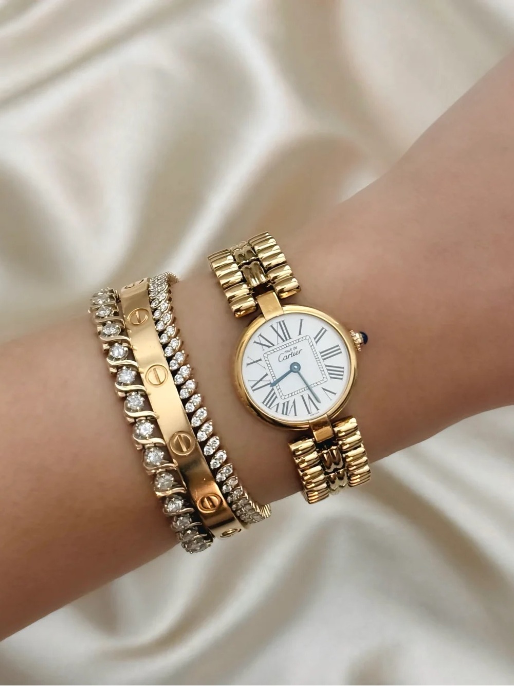 AUTHENTIC VINTAGE CARTIER GOLD WATCH - WITH BOX
